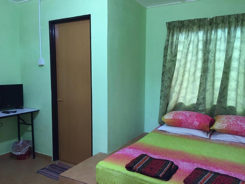 Lopoh Waterfront Budget Chalets Hulu Langat Exterior foto